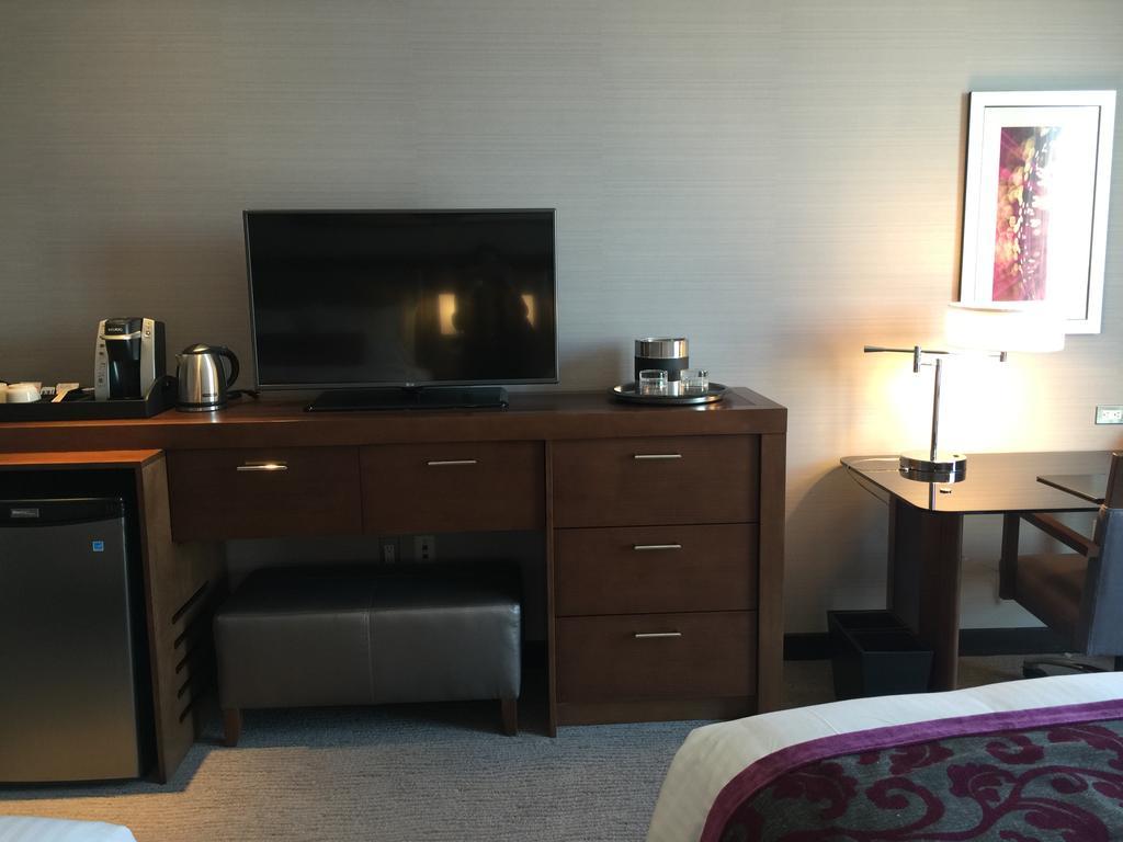 Hotel Parkwest Bicycle Casino Bell Gardens Zimmer foto