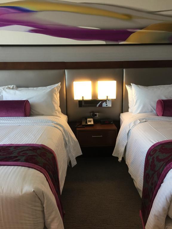 Hotel Parkwest Bicycle Casino Bell Gardens Zimmer foto