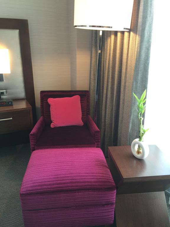 Hotel Parkwest Bicycle Casino Bell Gardens Zimmer foto