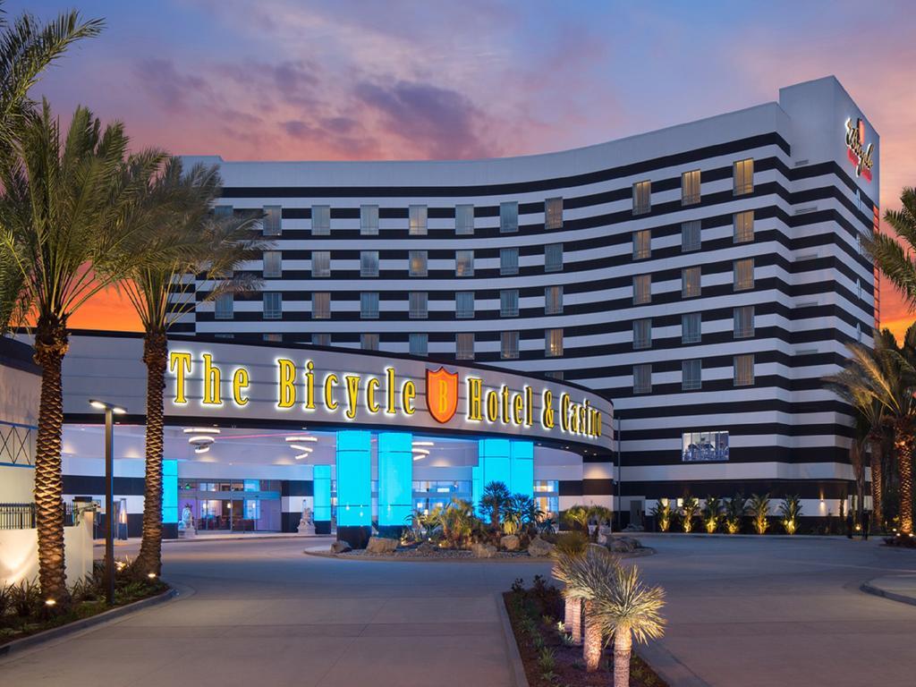 Hotel Parkwest Bicycle Casino Bell Gardens Exterior foto
